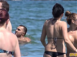 giant boobies inexperienced braless crazy teenagers spycam Beach vid
